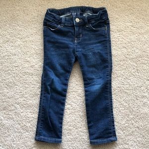 Like new GAP toddler girl dark wash skinny jeans